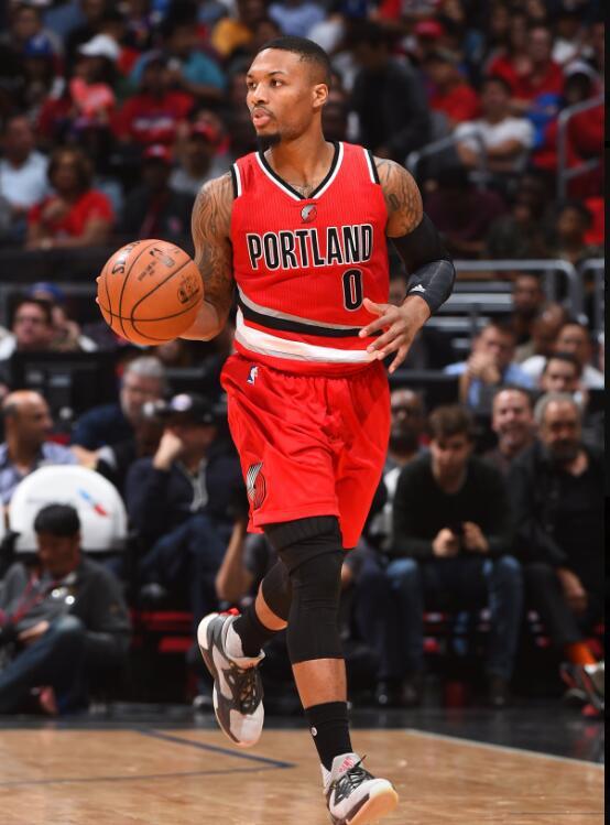 开拓者势如破竹,利拉德连续爆发 开拓者势如破竹,利拉德连续爆发