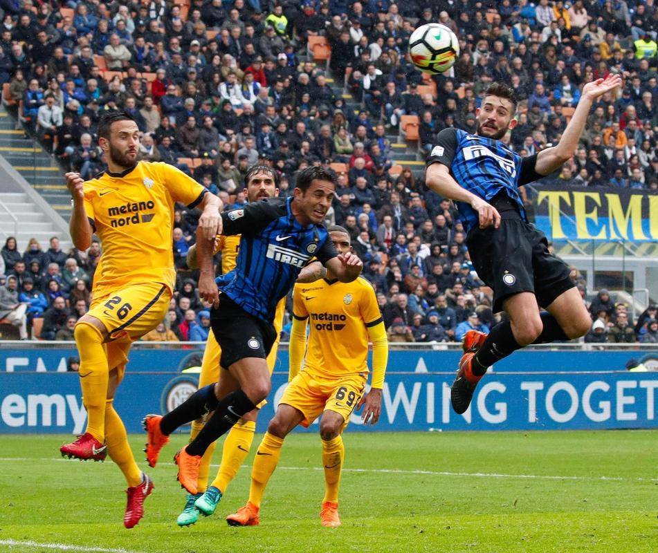 赛场上的对决越发精彩,胜负难料 赛场上的对决越发精彩,胜负难料