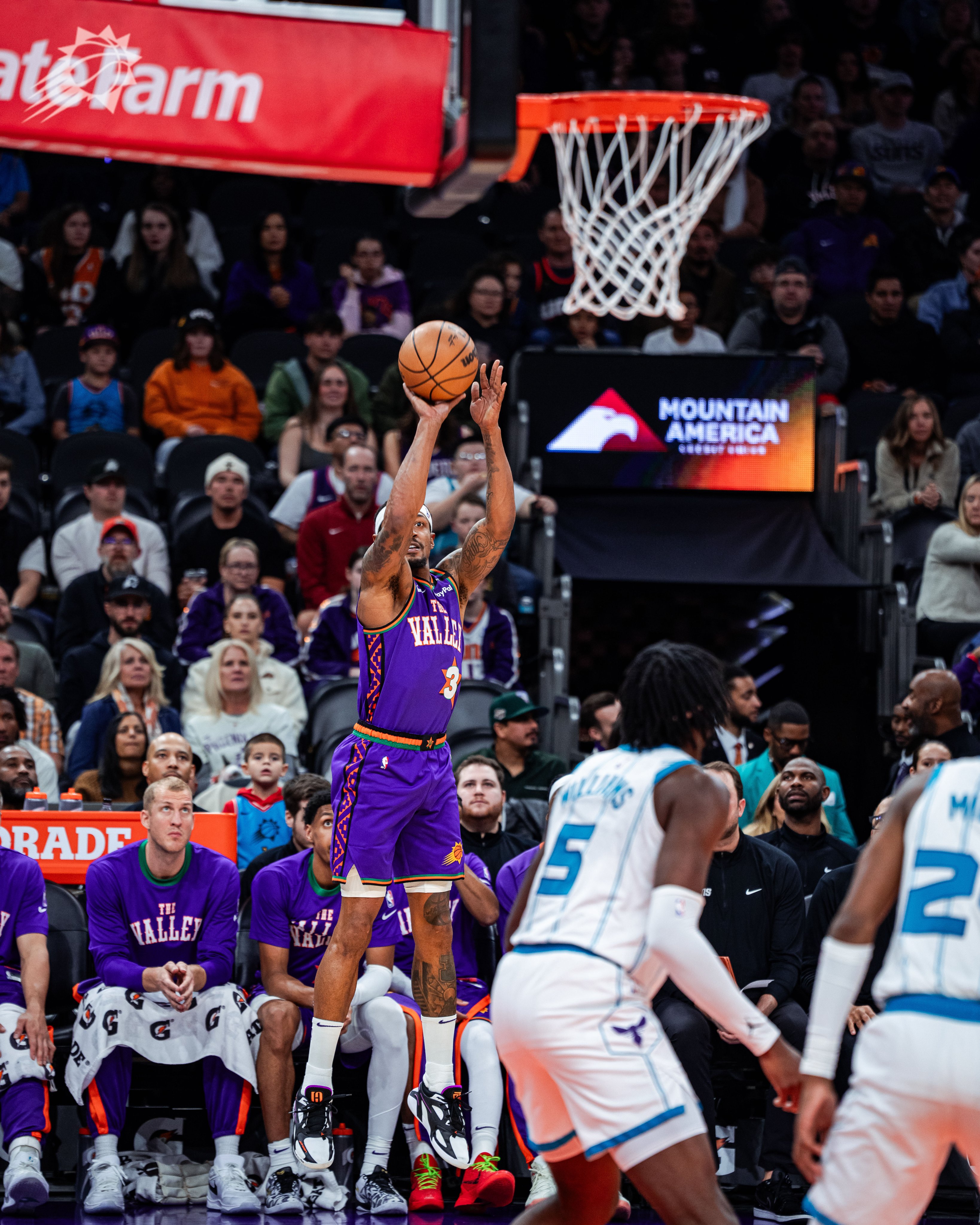 黄蜂三巨头联手,逆转取胜得分突破,冲击季后赛冲击季后赛!的简单介绍 黄蜂三巨头联手,逆转取胜得分突破,冲击季后赛冲击季后赛!的简单介绍