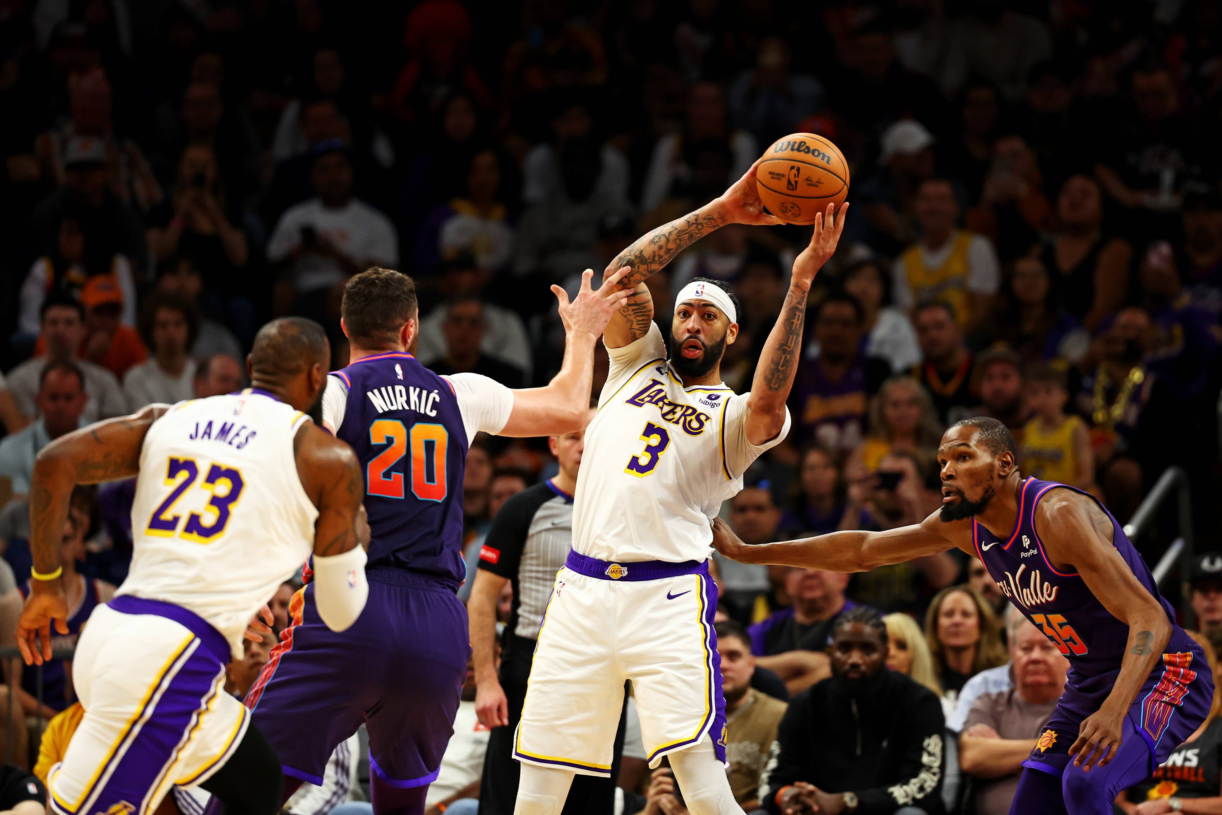 篮网险胜浓眉哥,掀起高潮关键表现点燃全场! 篮网险胜浓眉哥,掀起高潮关键表现点燃全场!